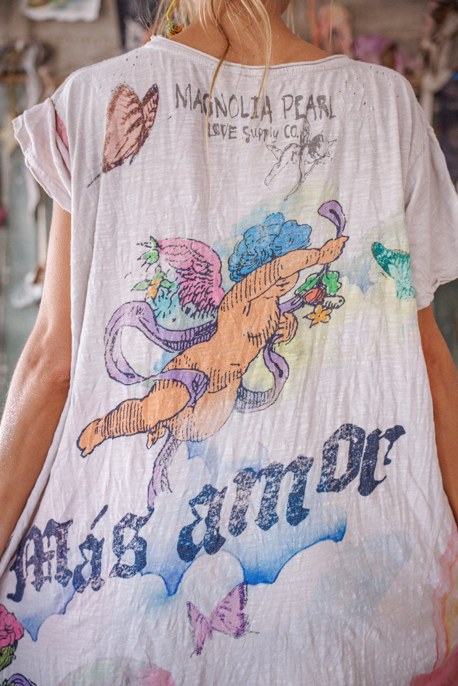 Magiškos magnolijos T suknelė Mėnesiena 