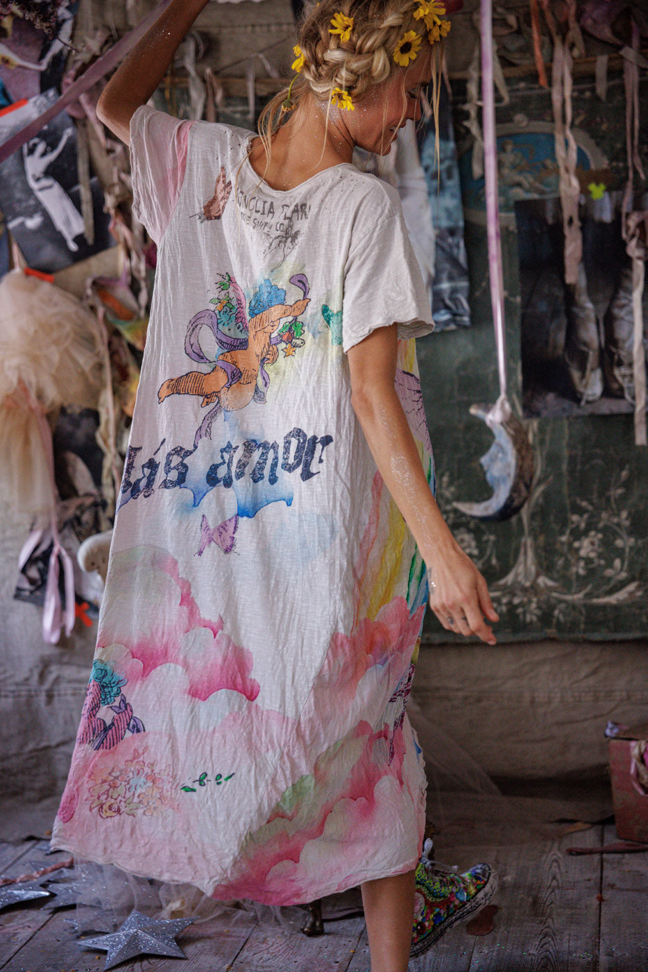 Magiškos magnolijos T suknelė Mėnesiena 