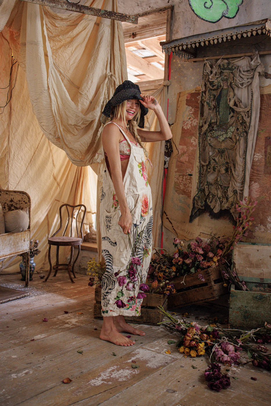 Брезентови флорални любовни гащеризони 