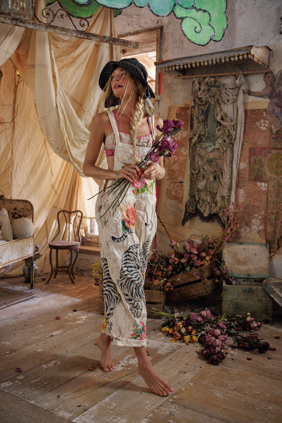 Брезентови флорални любовни гащеризони 