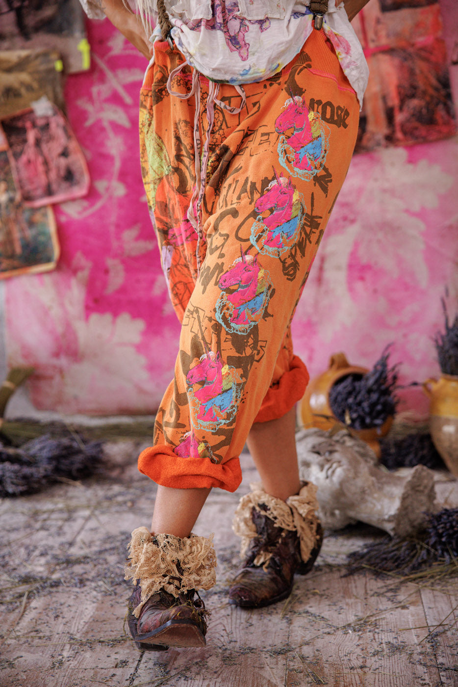 Child Of The Cosmos Graffiti La Jolla Joggers Magnolia Pearl Clothing