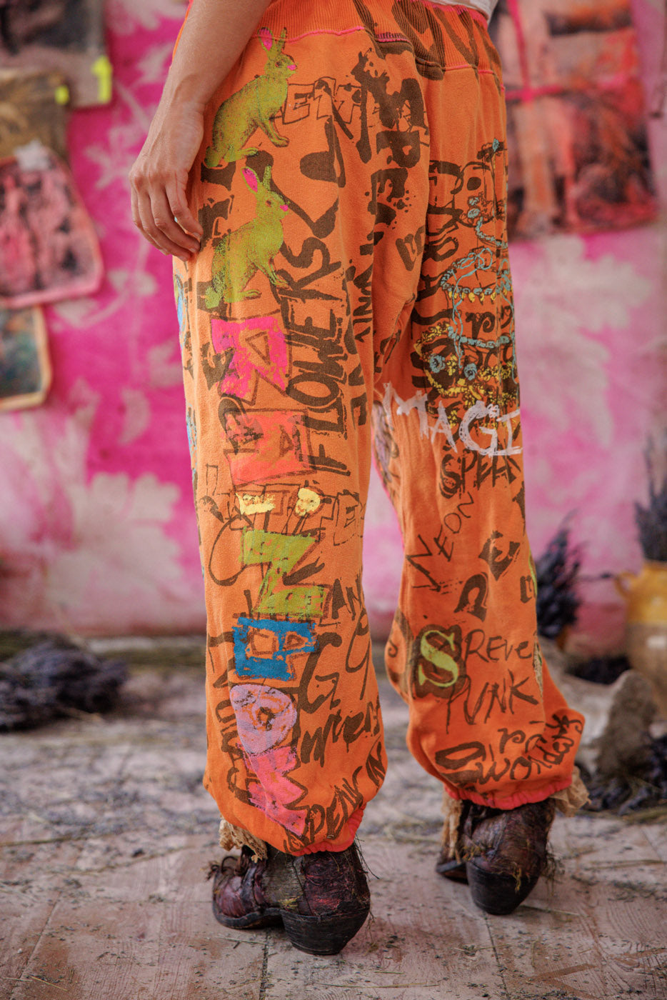 Child Of The Cosmos Graffiti La Jolla Joggers Magnolia Pearl Clothing