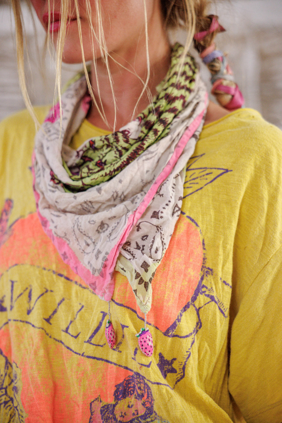 Birchies and Berries Handkerchief Moonlight Magnolia Pearl