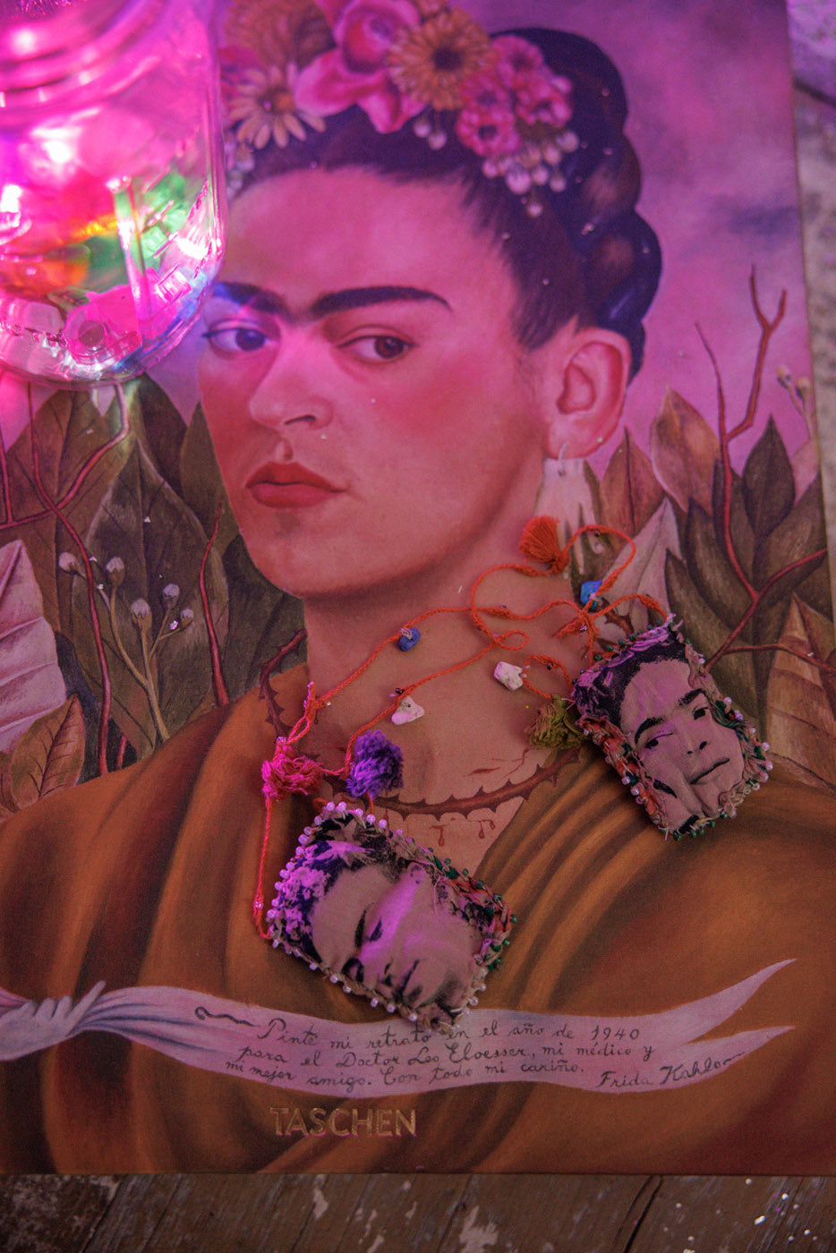 Escapulario de las Caras de Frida 