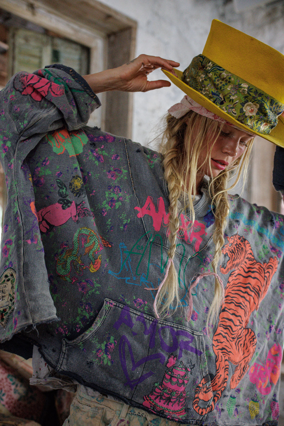 グラフィックス ラジ フーディー 