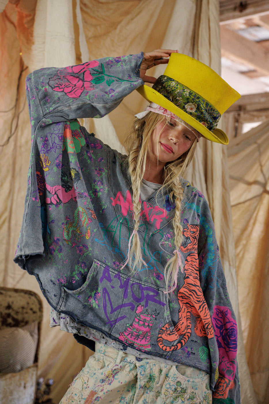 グラフィックス ラジ フーディー 