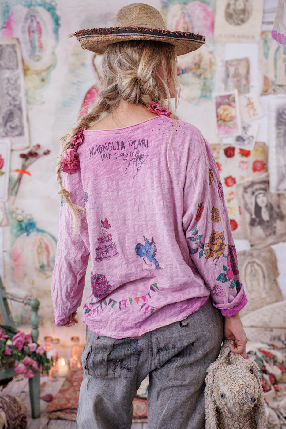 Queens Cake Viggo T Magnolia Pearl Clothing