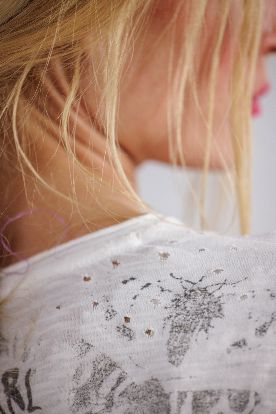 Moth Viggo T Magnolia Pearl Clothing