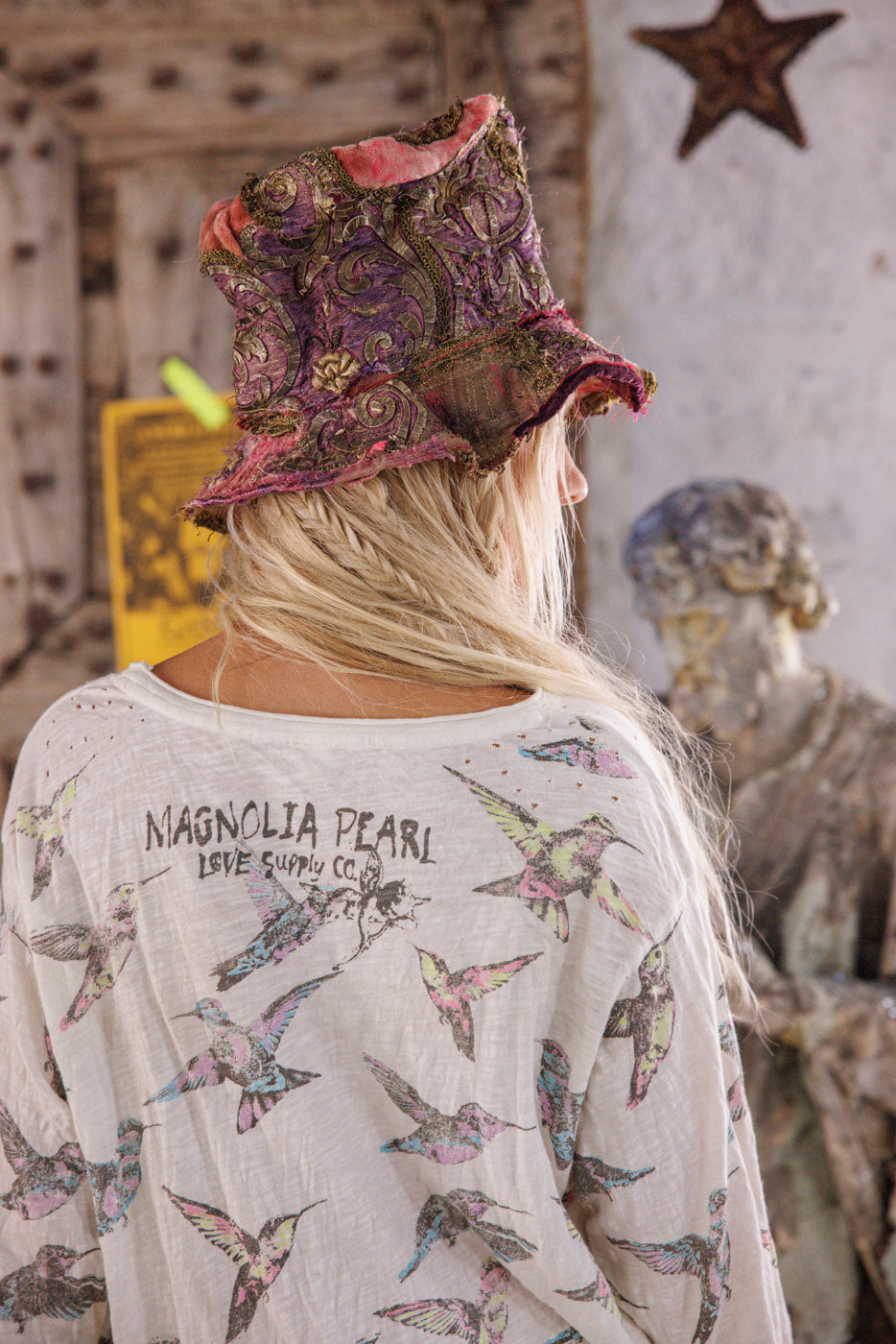 Ever Thine Viggo T Magnolia Pearl Clothing