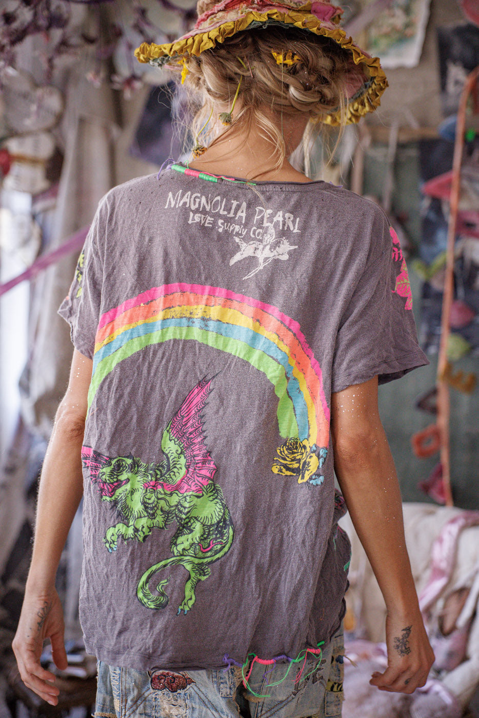 דרקונים ושושנים ט אוזי 