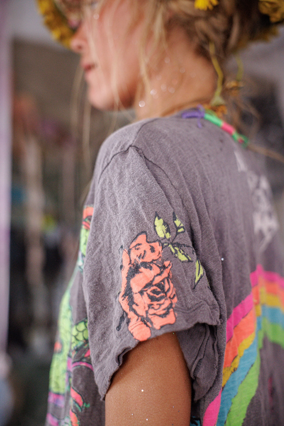 דרקונים ושושנים ט אוזי 