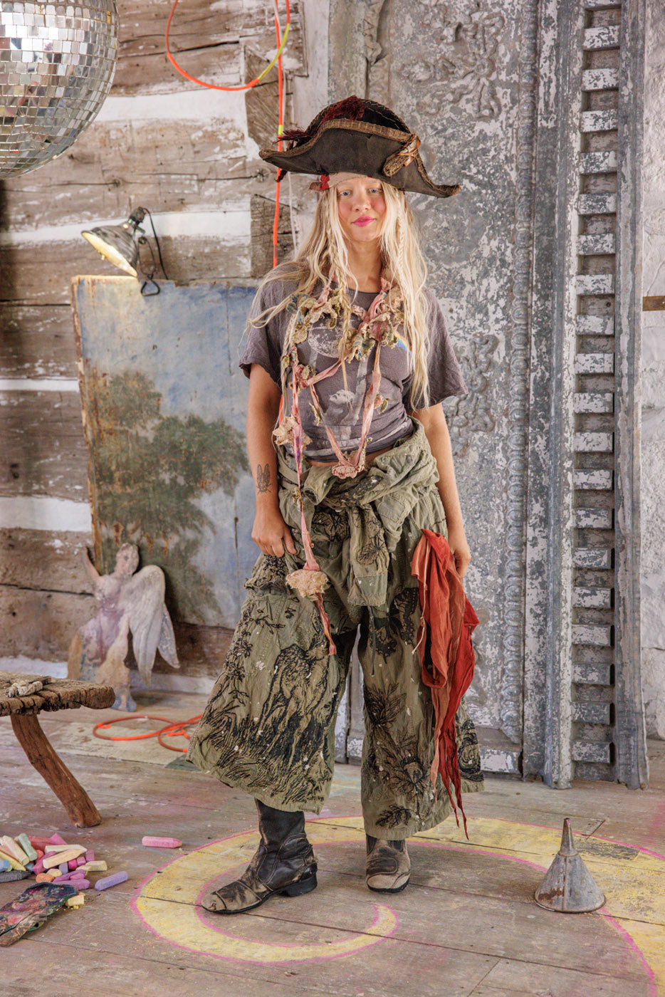 Moon Prism T Magnolia Pearl Clothing