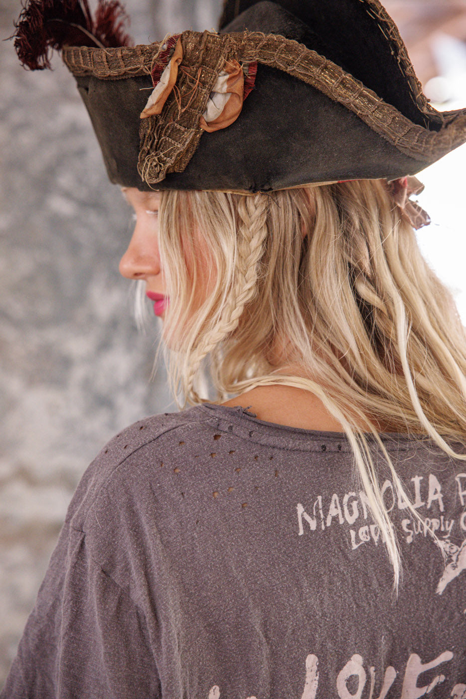 Moon Prism T Magnolia Pearl Clothing