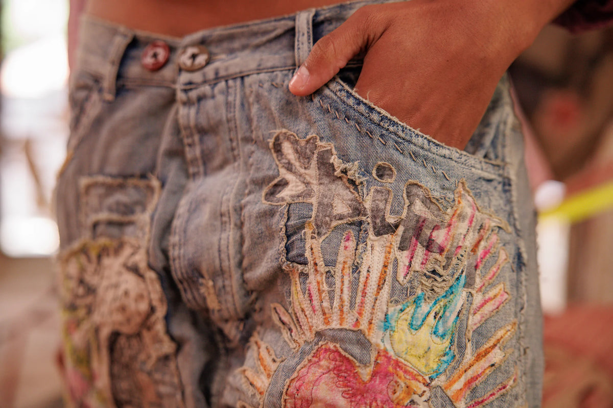 Jenseits von Regenbögen: Miner Jeans gewaschenes Indigo 
