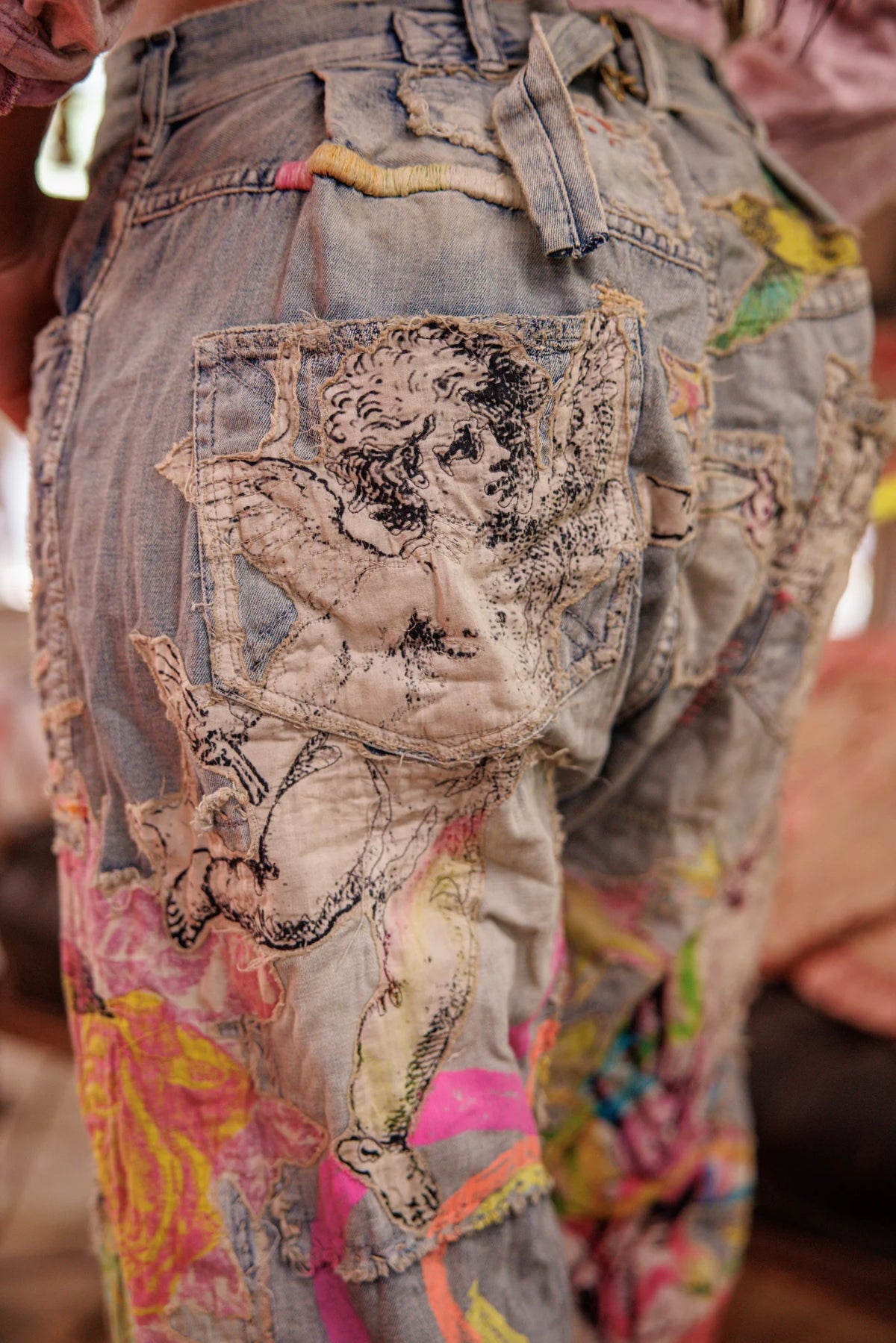 Jenseits von Regenbögen: Miner Jeans gewaschenes Indigo 