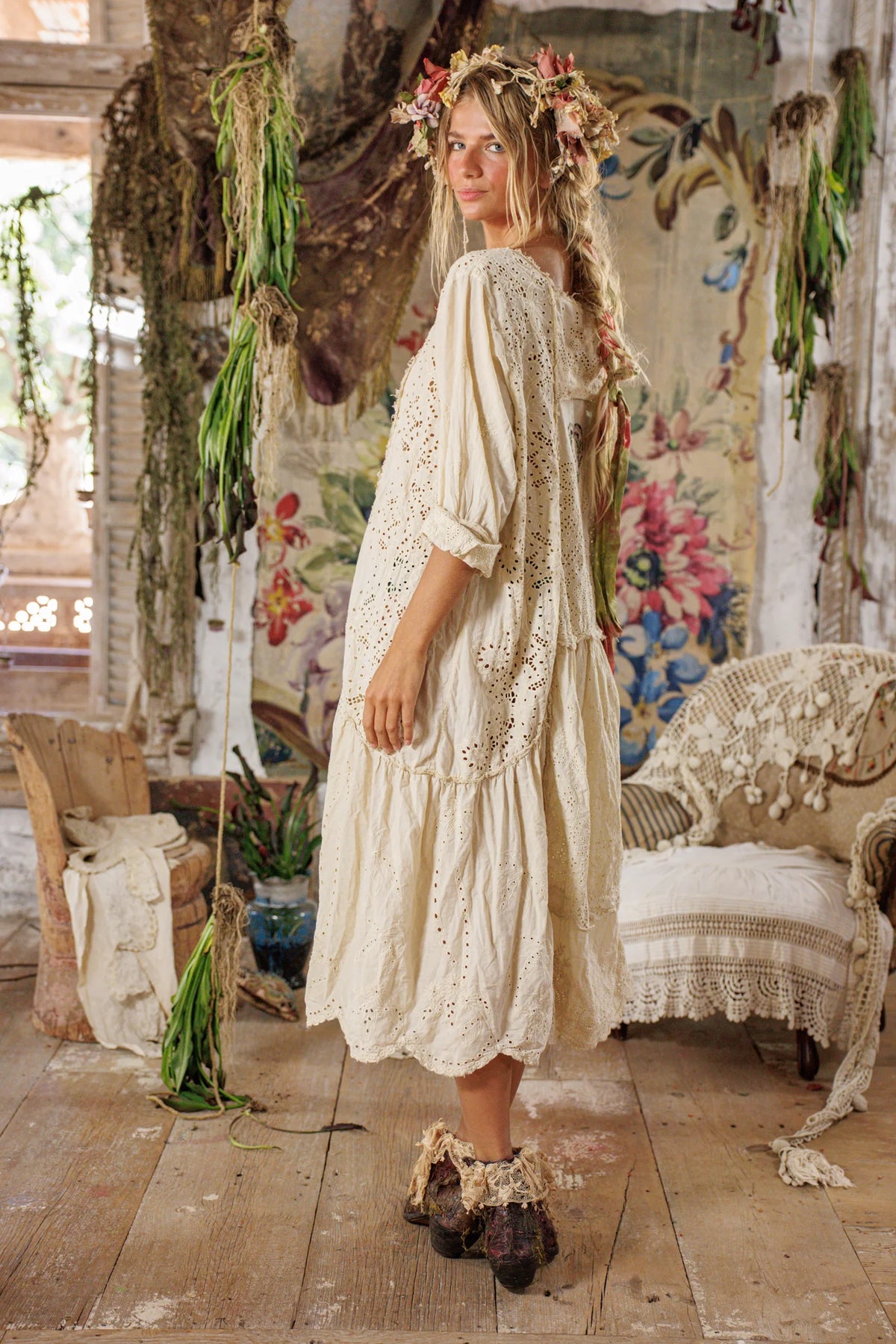 Eyelet-Patchwork-Helenia-Kleid 
