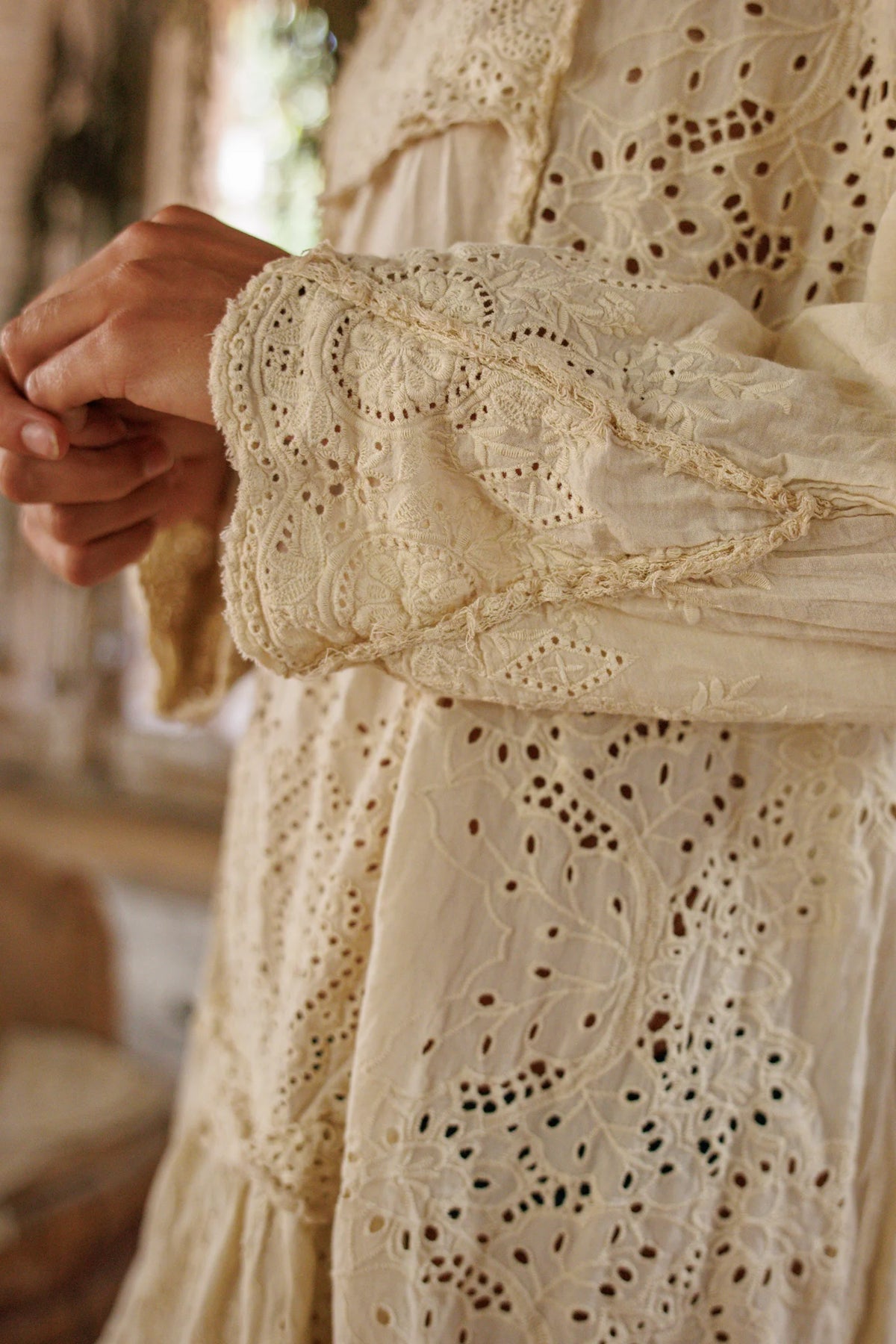 Eyelet-Patchwork-Helenia-Kleid 